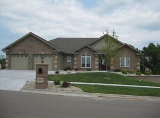 1101 Leone Ridge Dr, Manhattan, KS 66503