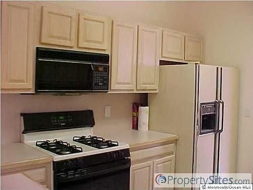 4th image of 156 Driftwood Dr