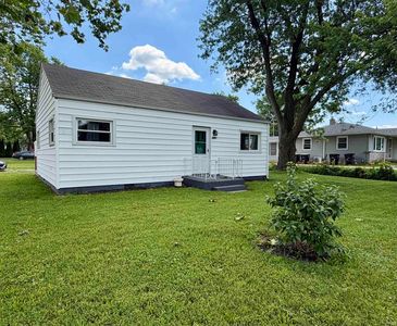 7401 Bluffton Rd, Fort Wayne, IN, 46809