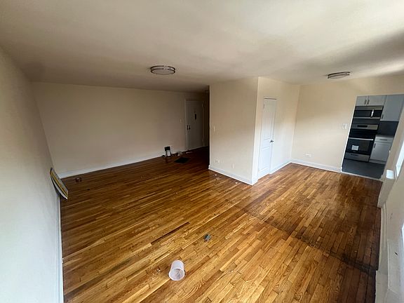 4th image of 41-10 Parsons Blvd #312