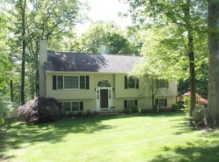 36 Green Pond Rd, Sherman, CT 06784