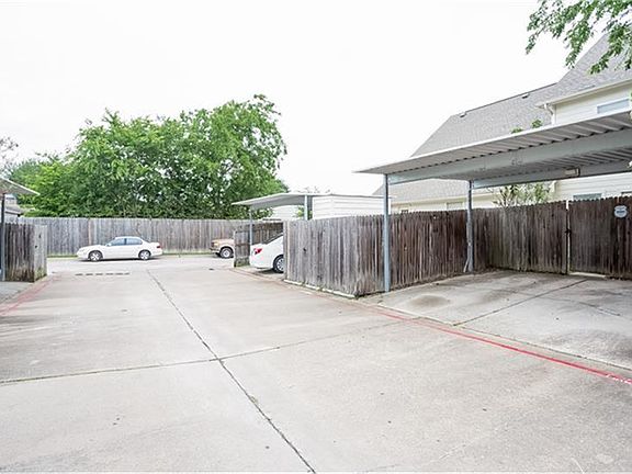 3rd image of 11735 Alief Clodine Dr
