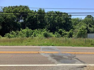 21170 Seminary St, Hollow Rock, TN 38342