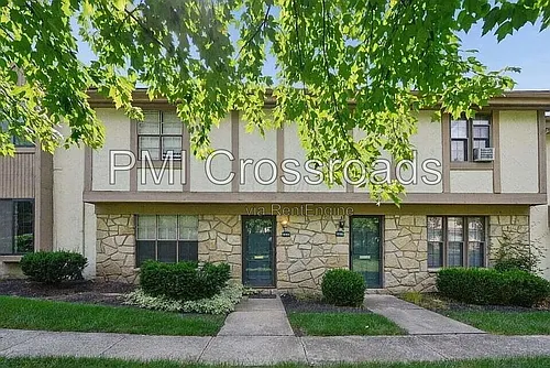 6201 Stornoway Dr N Photo 1