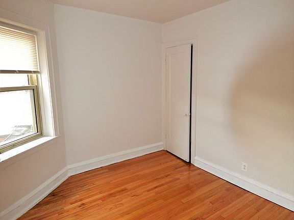 4th image of 5600 N Western Ave #5610-103