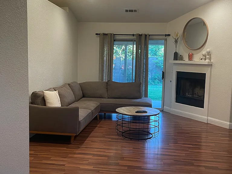 1092 Kirksey Dr — Photo 7