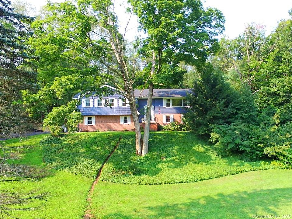 1st image of 6 Hunter Ln
