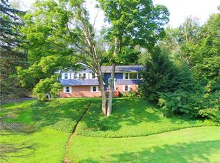 6 Hunter Ln, Glastonbury, CT 06033