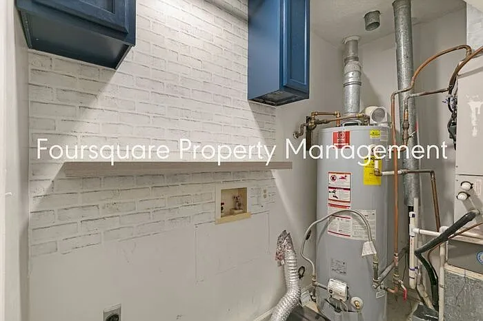 110 Oak Hollow Ct #110 — Photo 36