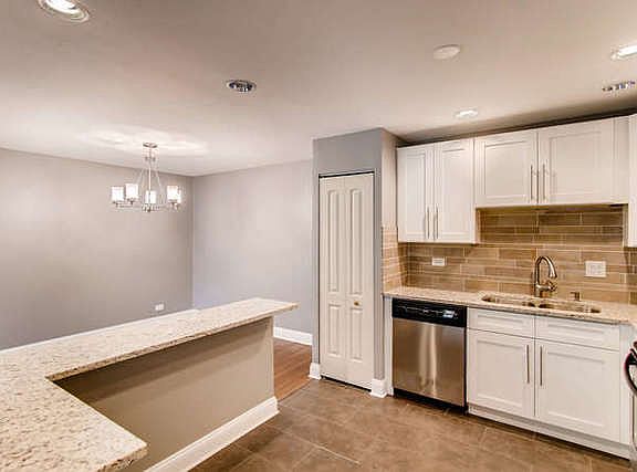 3rd image of 120 Lakeview Dr APT 107