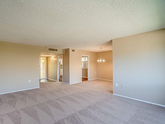 3rd image of 10310 W Cinnebar Ave