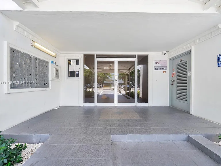 9001 SW 77th Ave #C709 — Photo 17