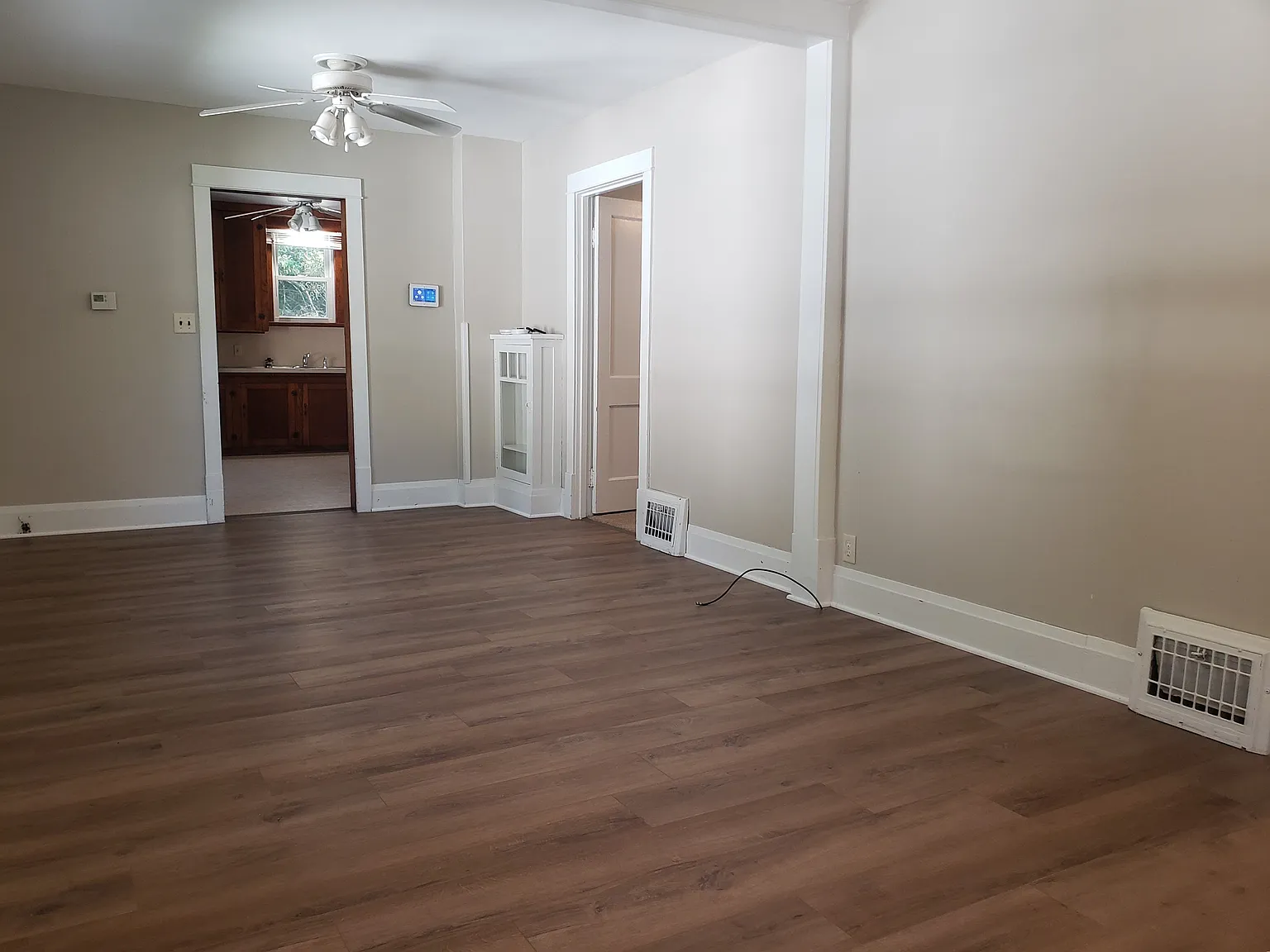 2 bed, 840 sqft, $1,649 — Photo 4