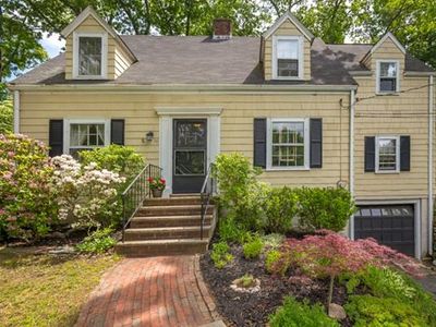 70 Gayland Rd, Needham, MA, 02492