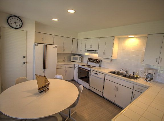 2nd image of 2500 Gulf Blvd #104A