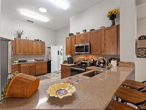 2nd image of 53 HIGH VISTA DR