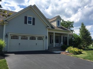11 Bogart Ct, Queensbury, NY 12804