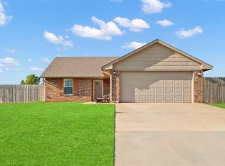 2086 County Road 1239, Tuttle, OK 73089