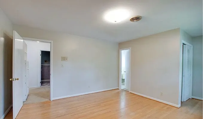11207 Crestfield Dr SE — Photo 7