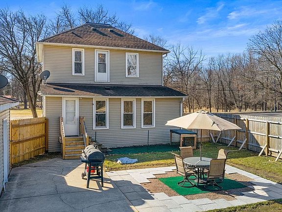 3rd image of 430 LaValle Street