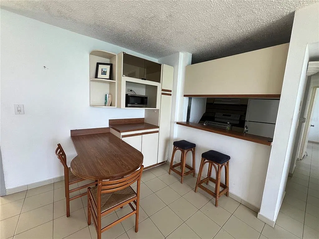 2 bed, 1.0 bath, 880 sqft, $2,800 — Photo 4