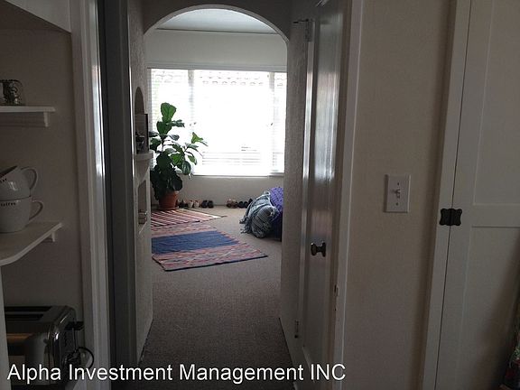 5th image of 129 W Yanonali St APT 4