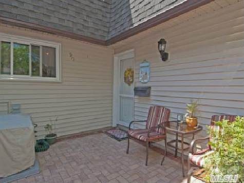 2nd image of 90 Feller Dr #90
