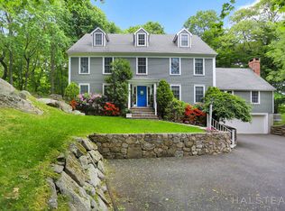 7 Hemlock Dr, Greenwich, CT 06831