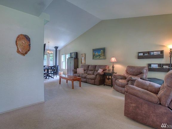 3rd image of 12411 209th Avenue Ct E