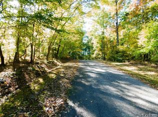 24 Briarwood Ter, Bracey, VA 23919