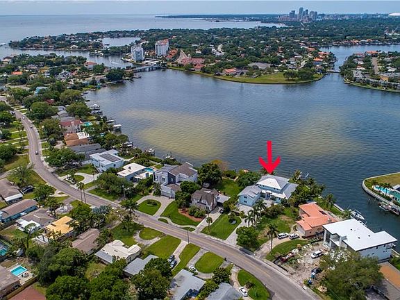 3rd image of 3864 Shore Acres Blvd NE