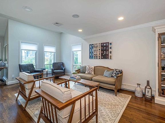 3rd image of 11 Prospect Ave