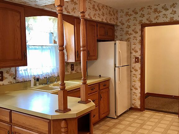 Kitchen island