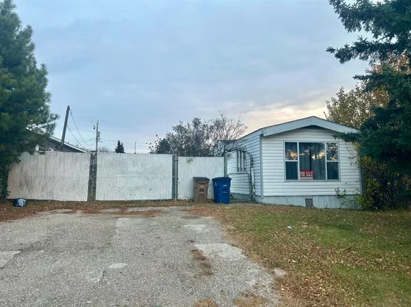 9115 W 101st St, Lac La Biche County, AB T0A 2C0