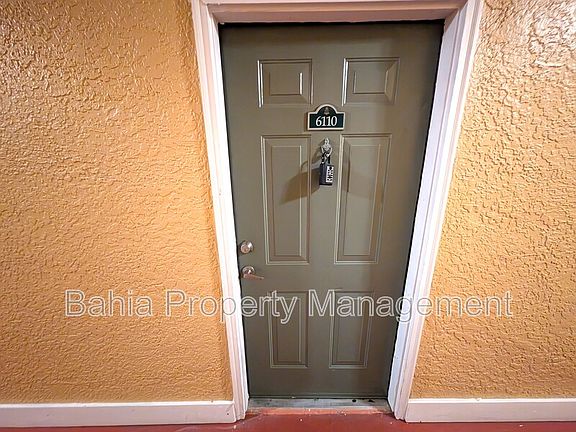 2nd image of 4207 S Dale Mabry Hwy Unit 6110