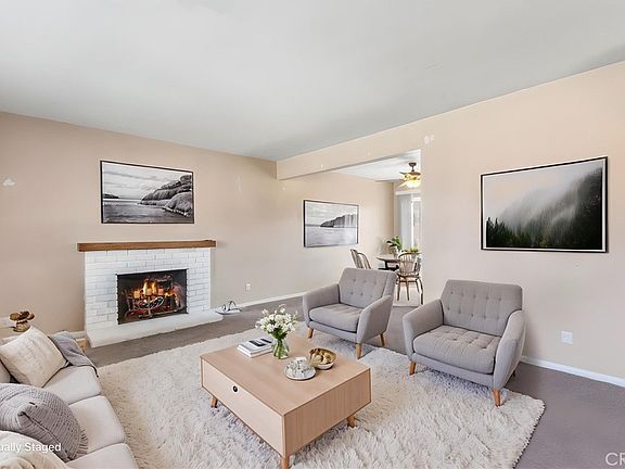 4th image of 6493 Nidever Ave
