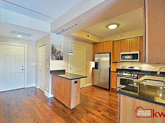 4th image of 1670 Mill St #205