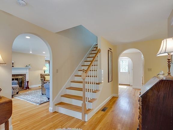 3rd image of 132 Central St