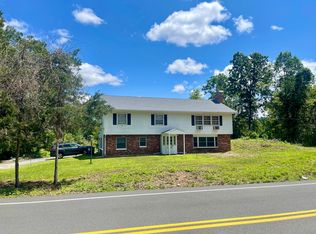 32 Chaffeeville Rd, Mansfield, CT 06250