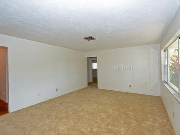 5th image of 13861 87th Ave