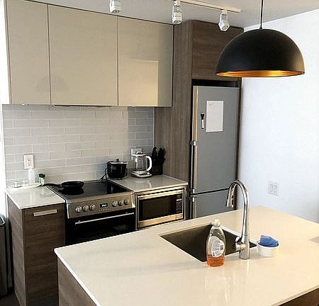 3rd image of 1001 Bay St #302