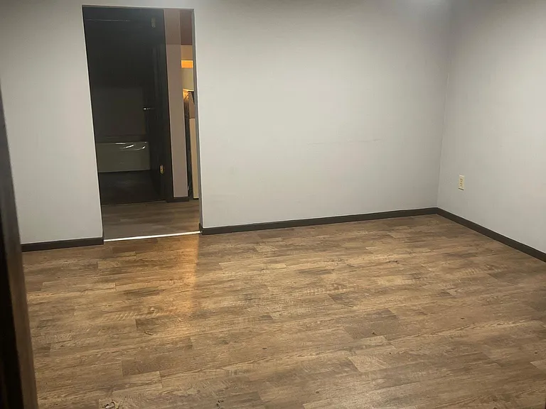 1734 Culbertson Ave #5 — Photo 4