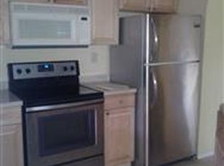 9701 W Daffodil Ln, Hollywood, FL 33025