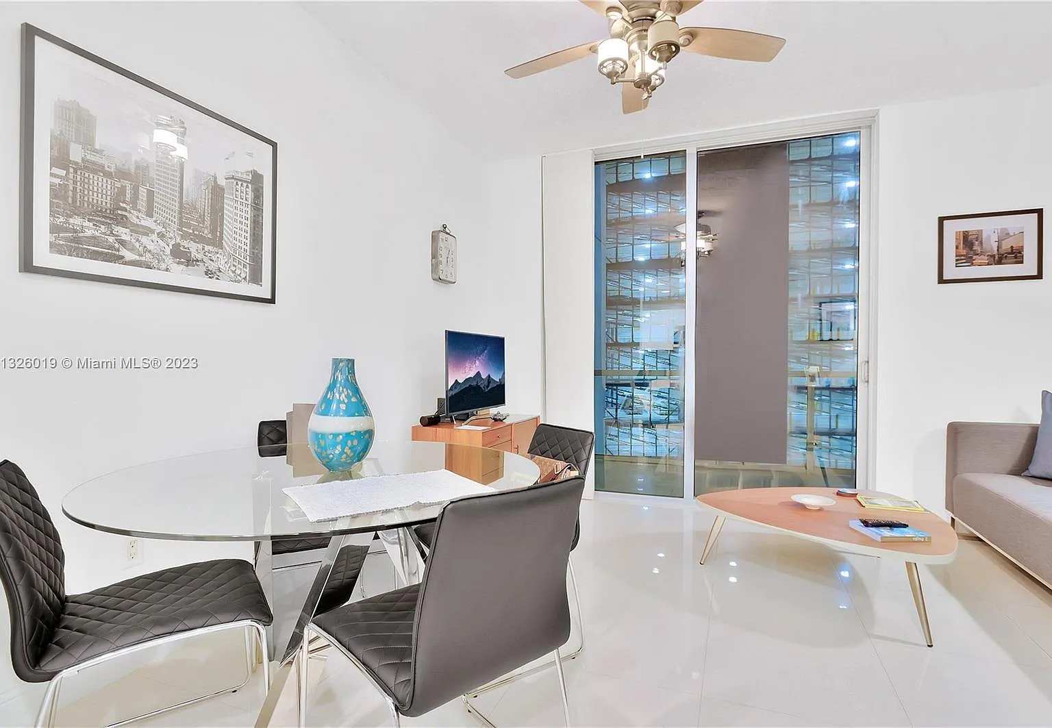 1 bed, 1147 sqft, $3,400 — Photo 2