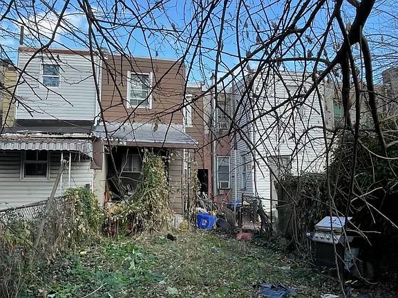4th image of 1828 Margaret St