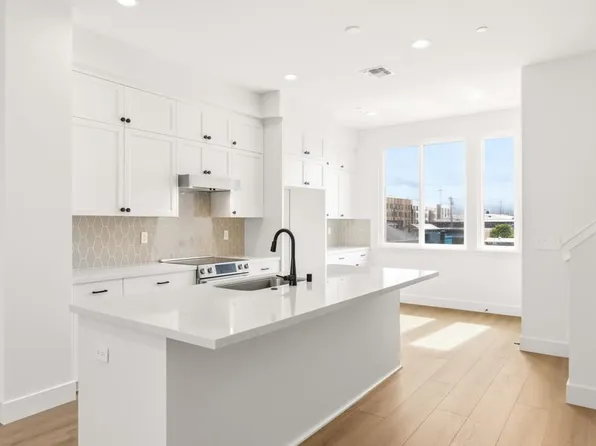 1925 Grand St, Alameda, CA 94501