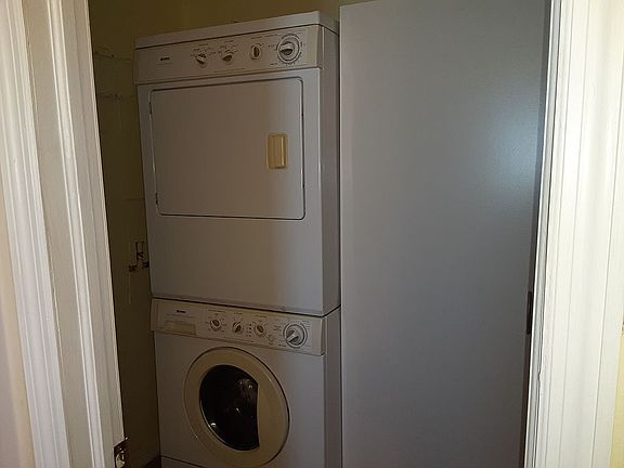 3rd image of 17881 N Tamiami Trl #8
