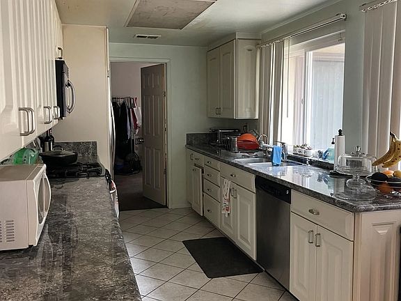 3rd image of 1608 Westmoreland Dr
