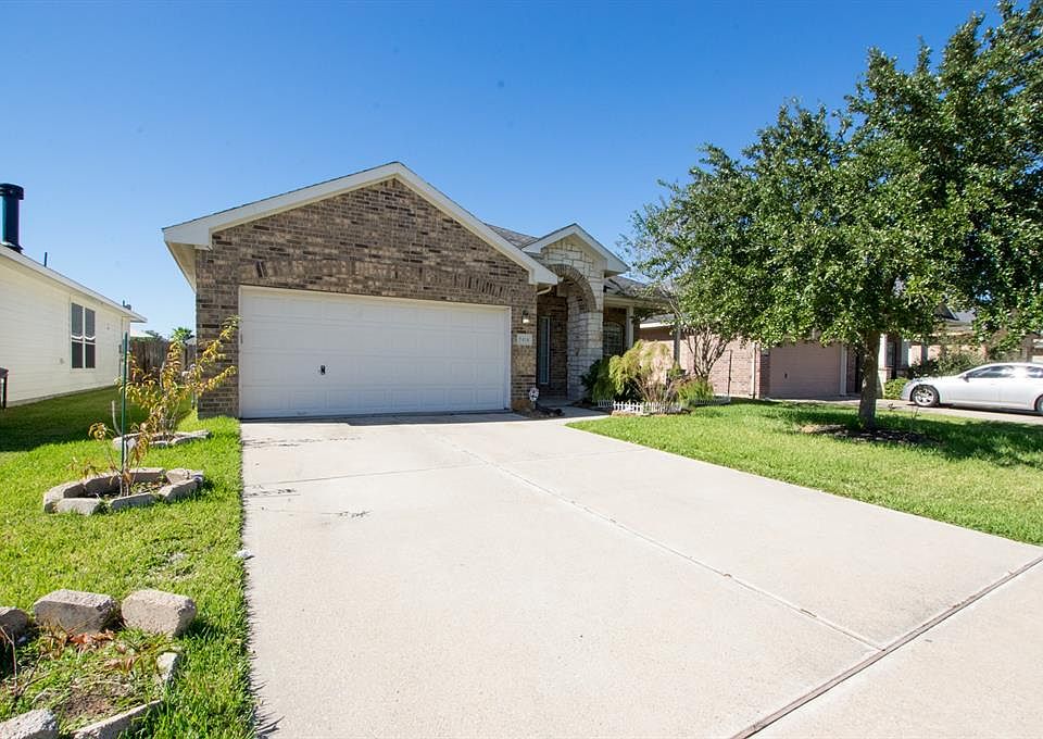 1st image of 7414 Sabinal Creek Dr