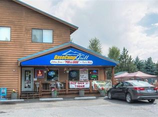 17355 Spring River Rd, Sunriver, OR 97707